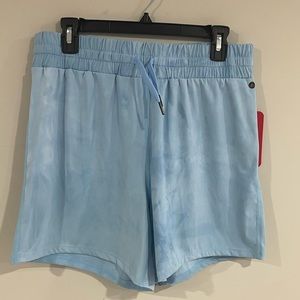 Live electric size large blue shorts